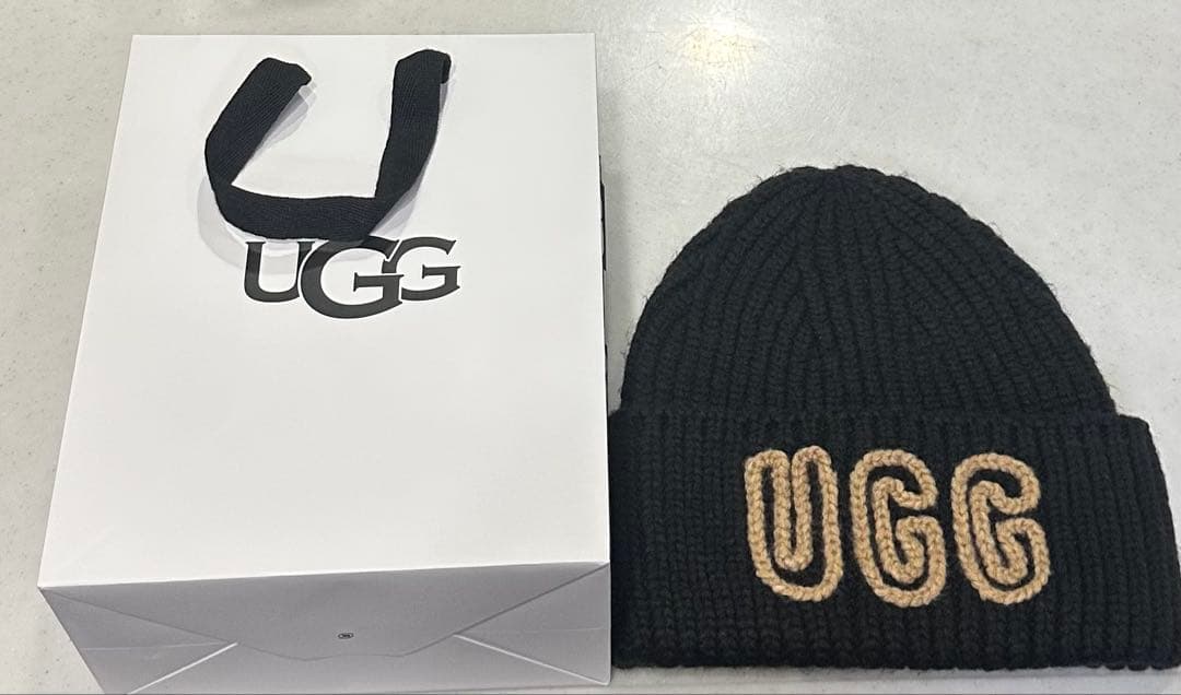 UGG ブラック ニット帽