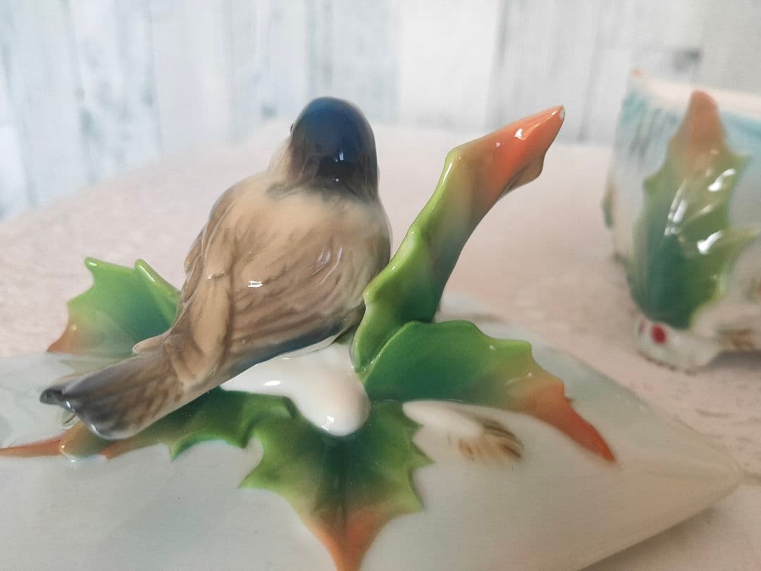 フランツ・ポーセリン ホリデー・ビギニングス シジュウカラ 陶器製 鳥とホリー