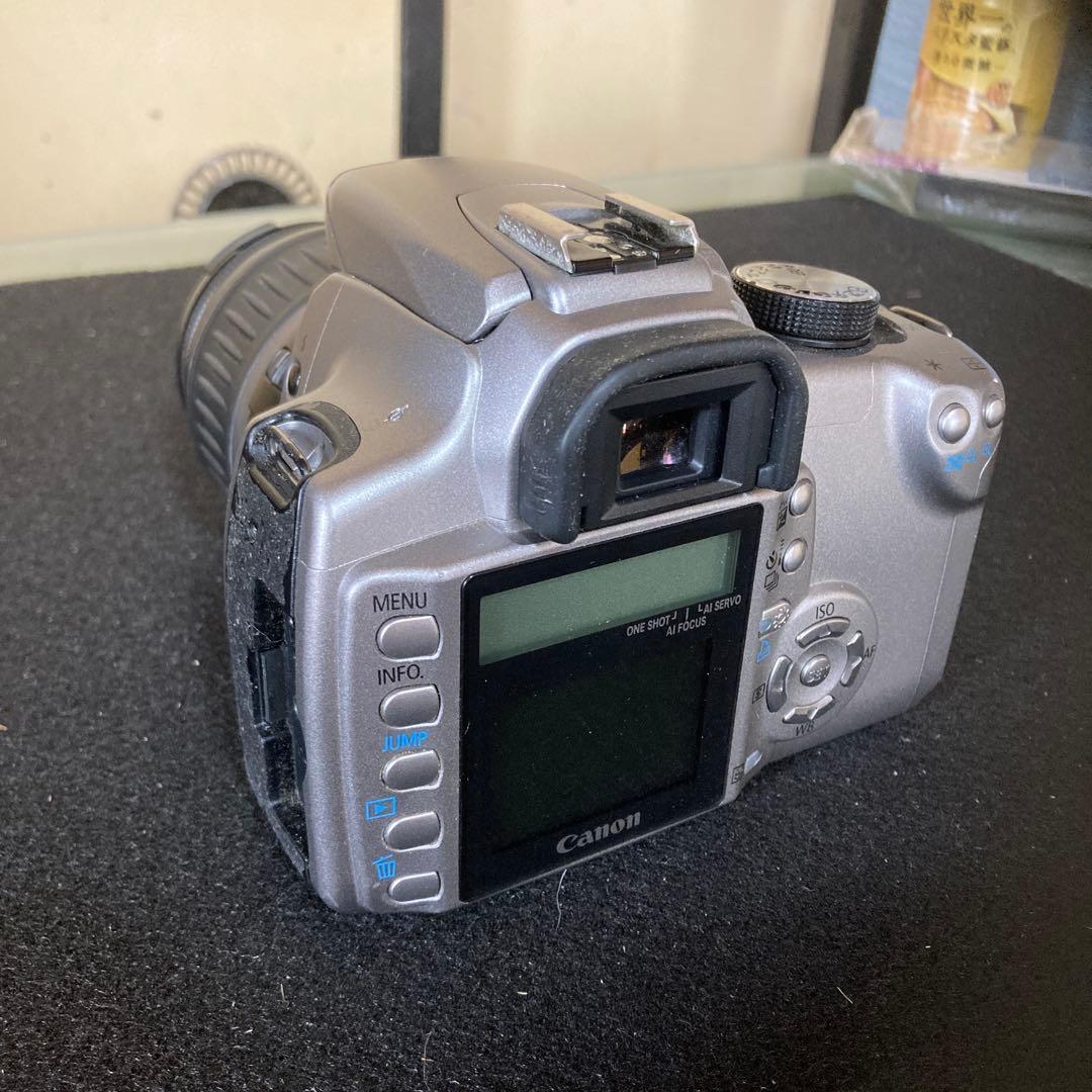 デジタルカメラ シルバー 18-55mmレンズ