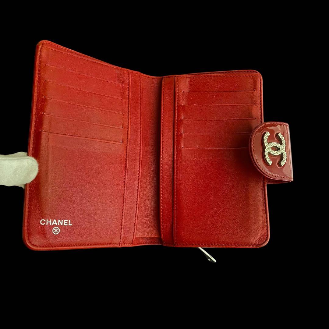 良品✨CHANELシャネル 財布 ダイヤ ココマーク マトラッセ エナメル　赤