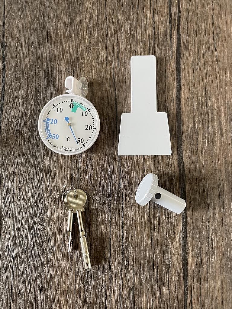 【美品】テンポスバスターズ　冷凍ショーケース　TBSC-263F　2023年製