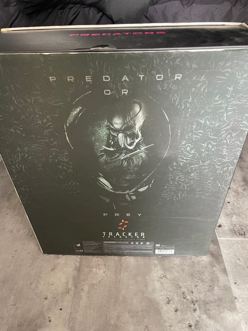 Tracker Predator フィギュア 約30cm