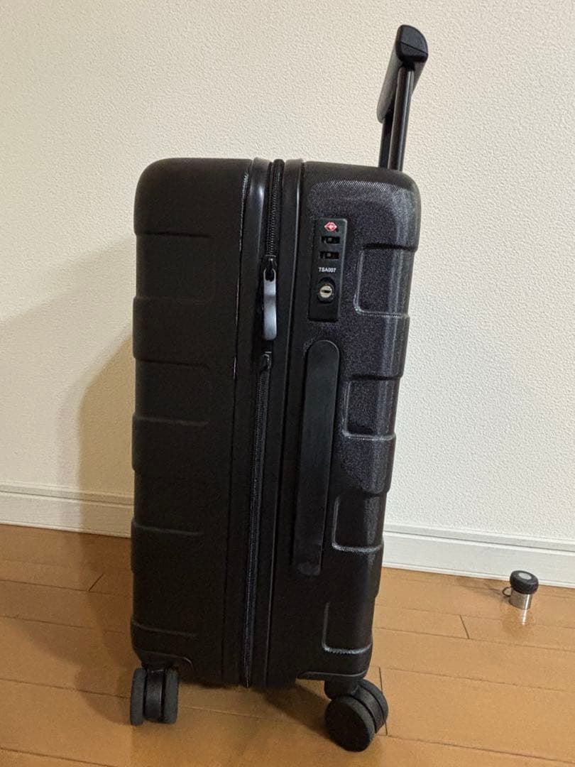 無印良品　バーを自由に調節できる　ハードキャリーケース 36L黒