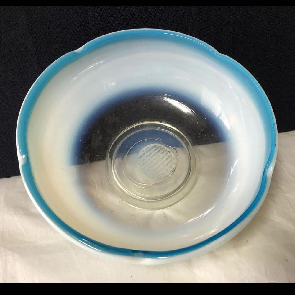 e2255 乳白ガラス 鉢 口径15cm ガラス鉢 乳白色 硝子鉢