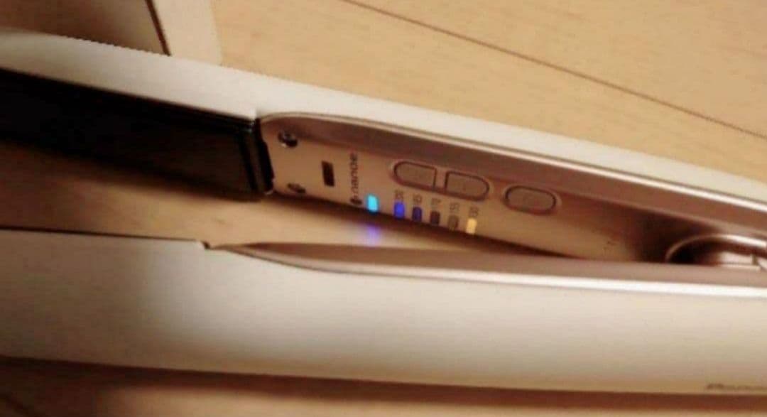 『美品』Panasonic ナノケアストレートヘアアイロンEH-HS9J