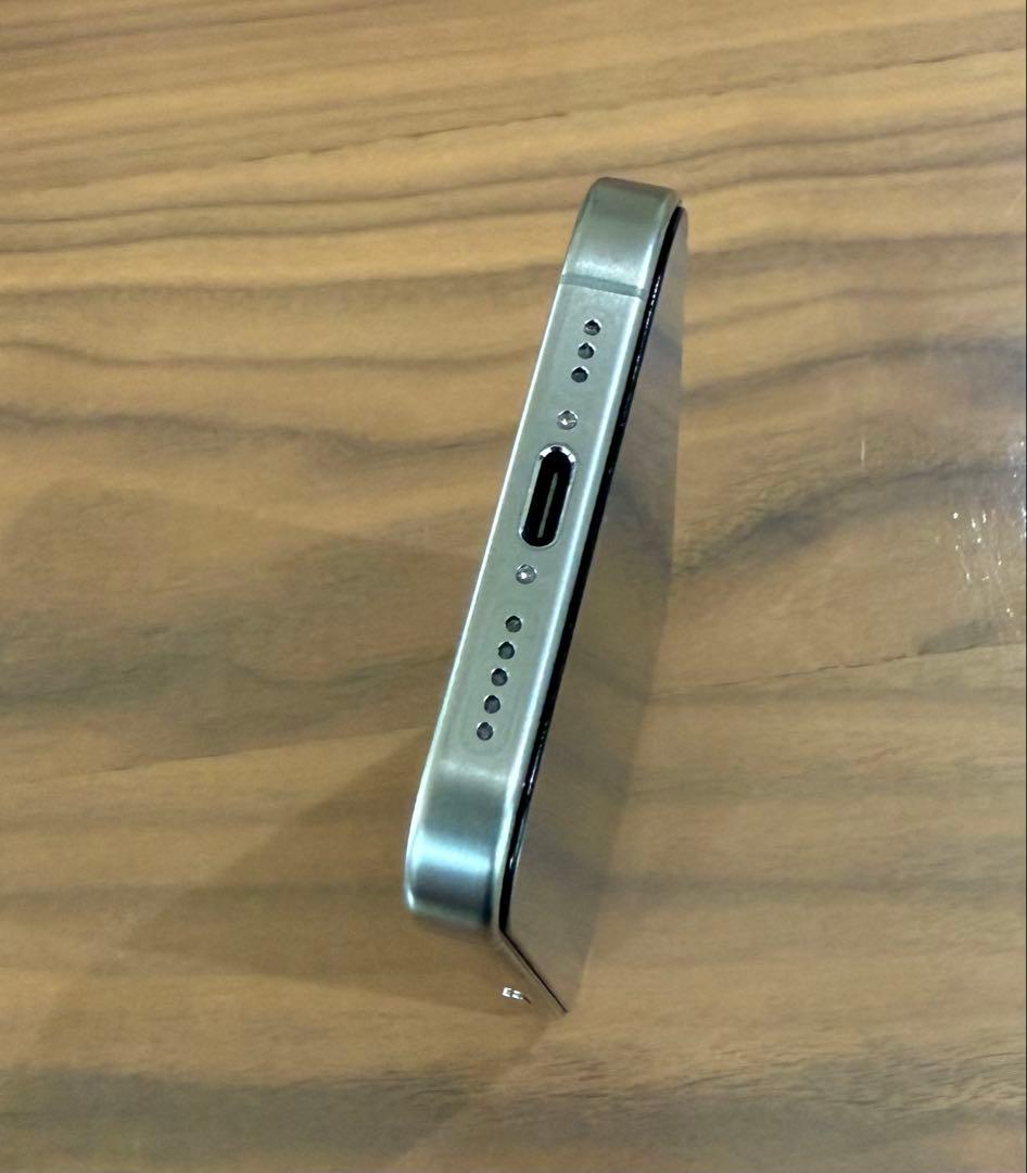 SIMフリー iPhone 15 Pro 256GB