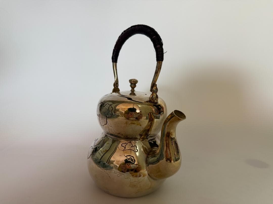 純銀製 南鐐ひょうたん形 花草彫 湯沸 銀瓶 煎茶道具