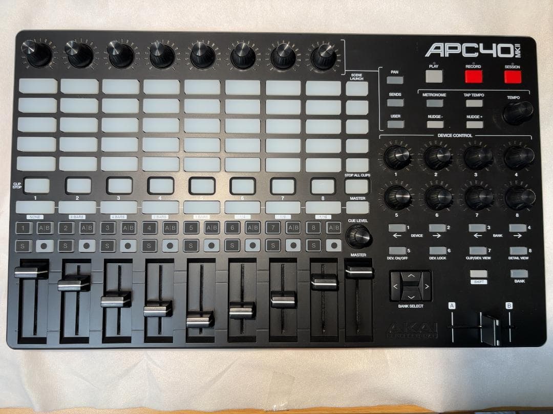 AKAI APC40 MKII mk2 Ableton live コントローラー