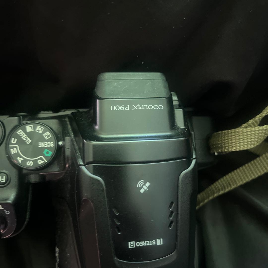 NIKON COOLPIX P600 カメラ　カメラショルダー　三脚セット