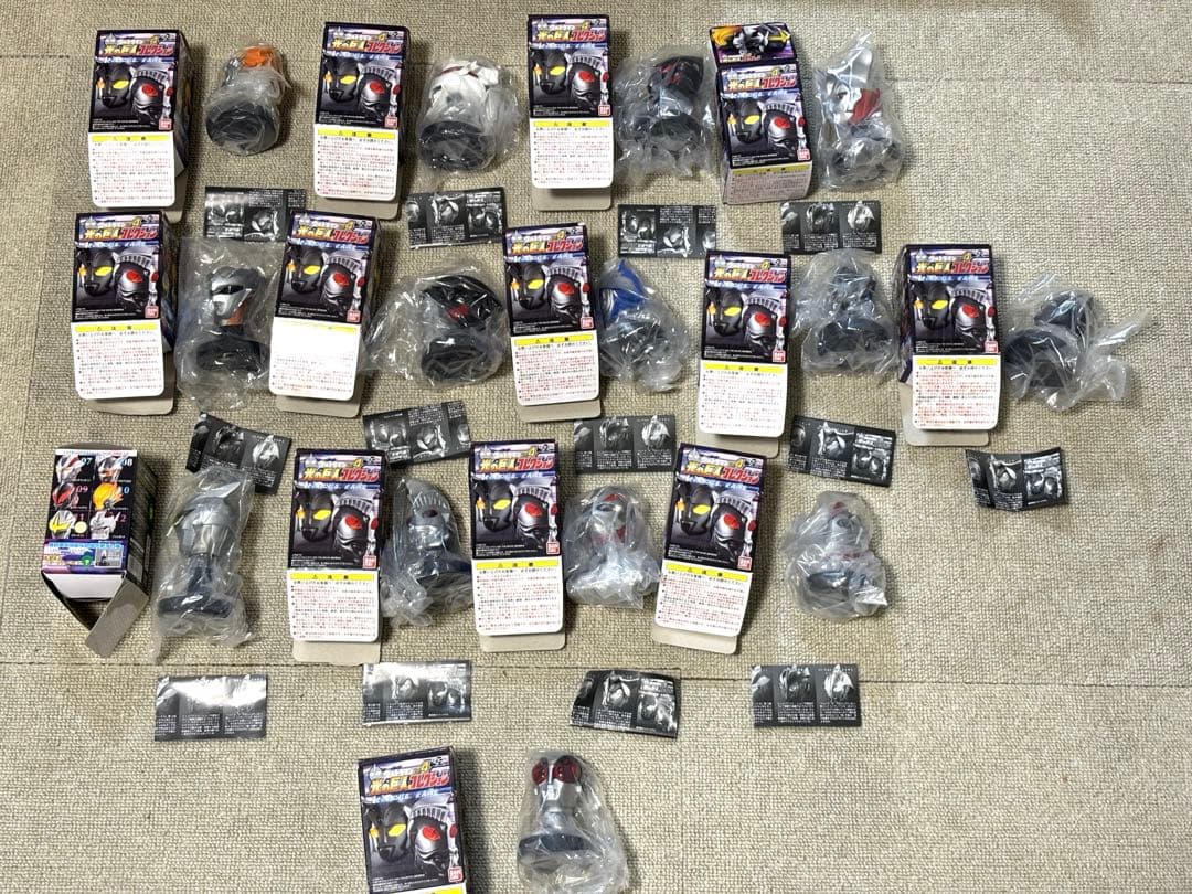 内袋未開封　マスコレ　ウルトラマンvol.3 vol.4 光る巨人コレクション
