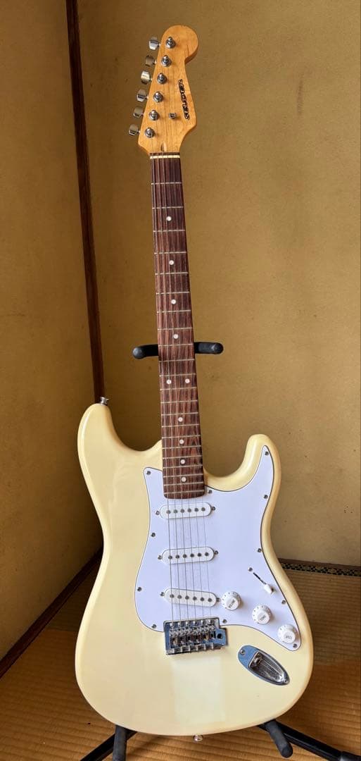 セルダーエレキギター ストラトキャスタータイプ3ピックアップ【中古品】