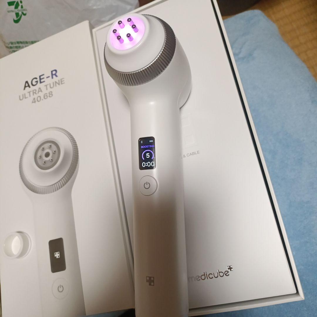 AGE-R ULTRA TUNE 40.68 メディキューブ美顔器