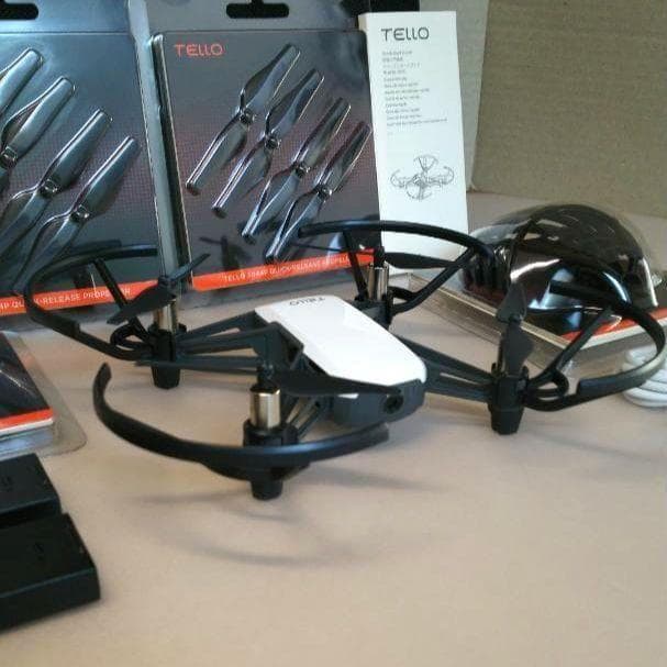 ドローン DJI Tello & 専用ケース + 付属品多数