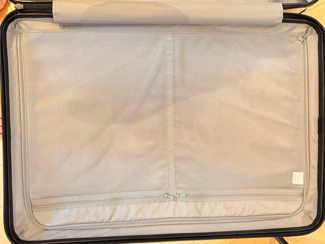 無印良品 白 アイボリー ハードキャリーケース104L 限定 スーツケース