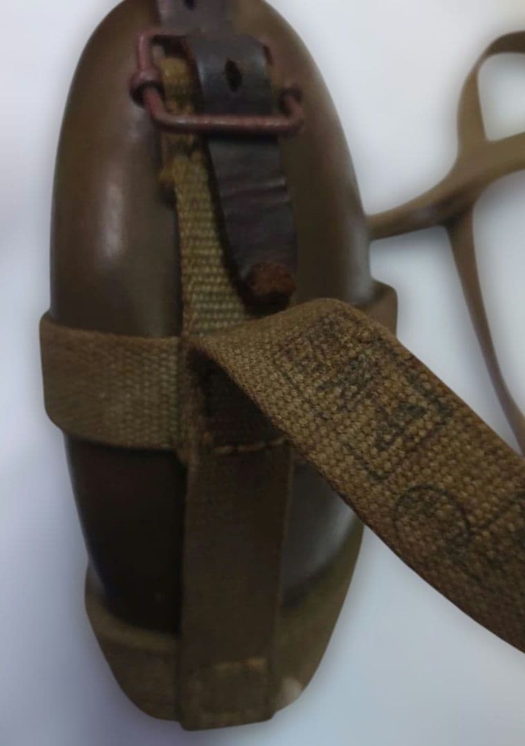 日本陸軍の官給品　水筒