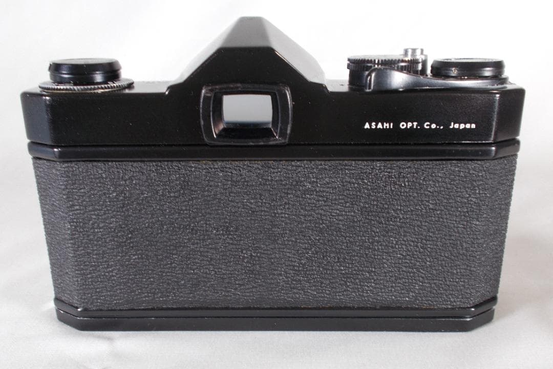 フィルムカメラ 整備済 完動品　Pentax SP　+ f/1.4　P228