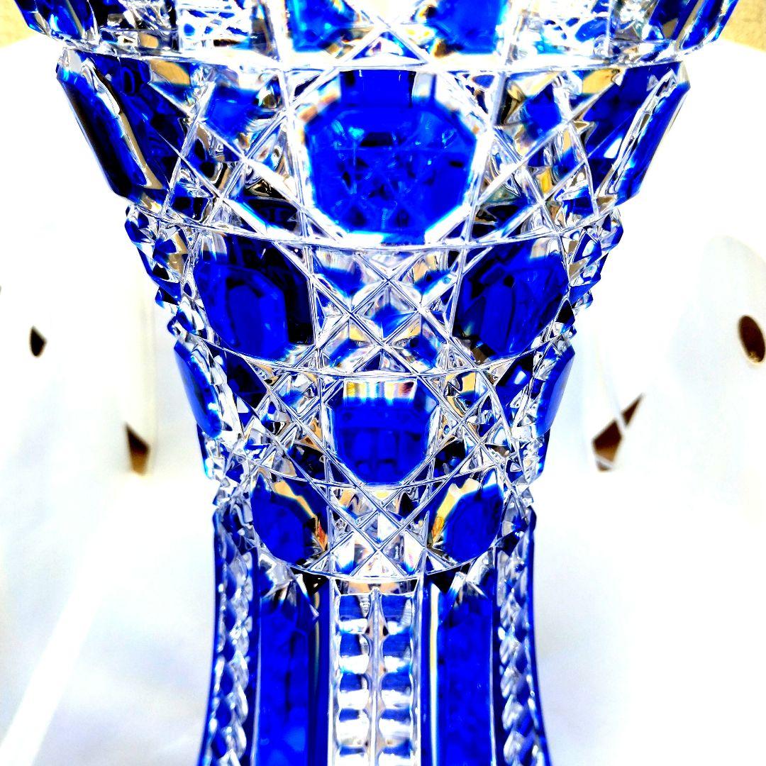 新品カガミクリスタル江戸切子青色被せガラスクリスタルカット花瓶花器薩摩切子