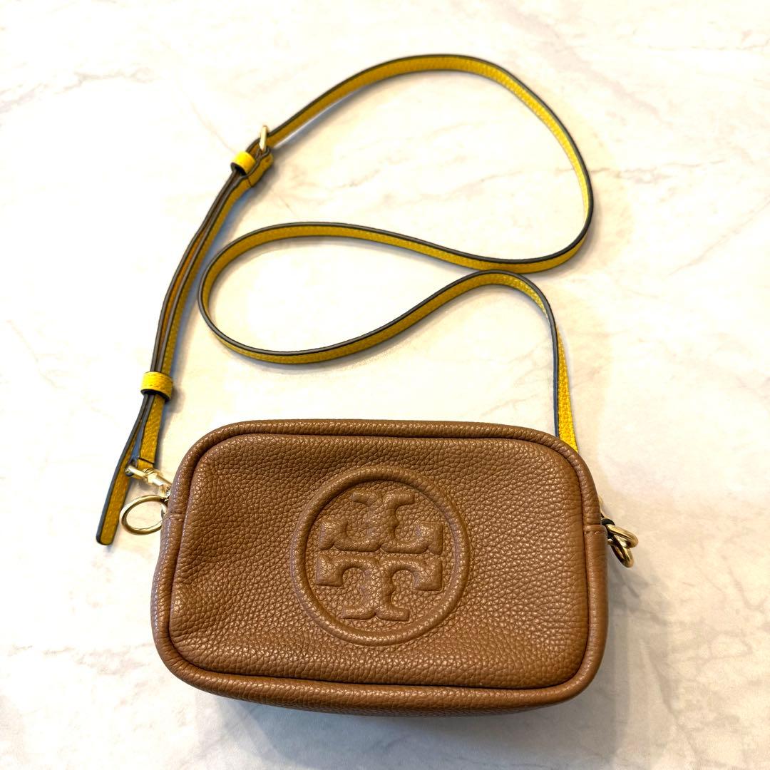 【美品】Tory Burch　トリーバーチ　ショルダーバッグ　カメラバッグ