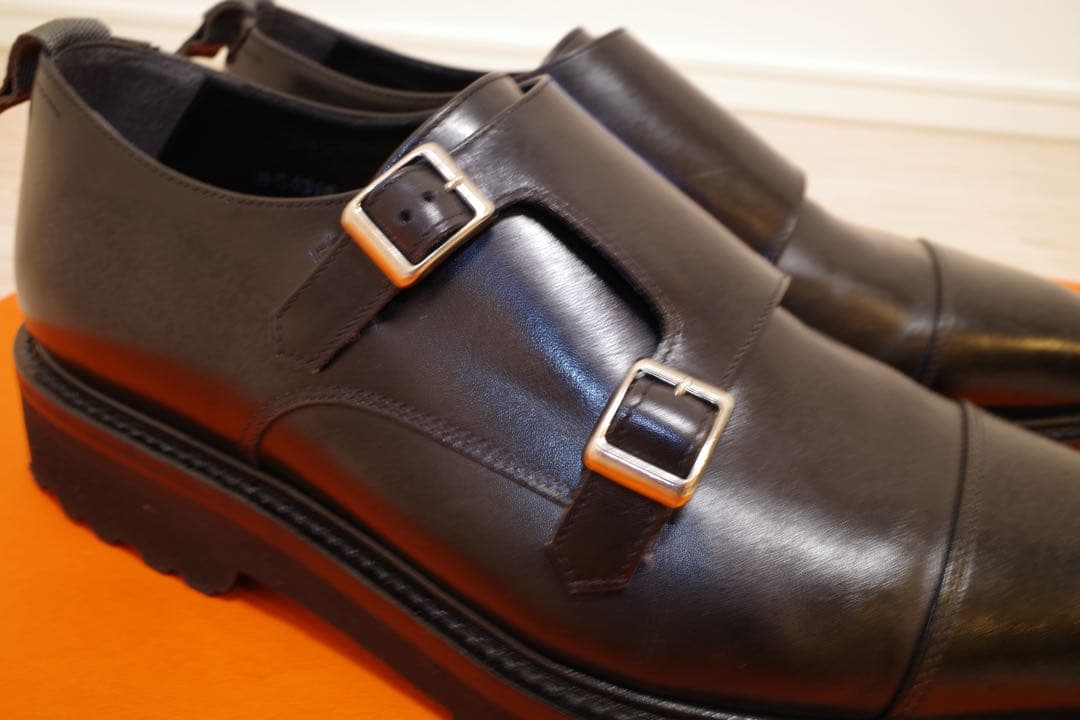 ダブルモンクストラップ