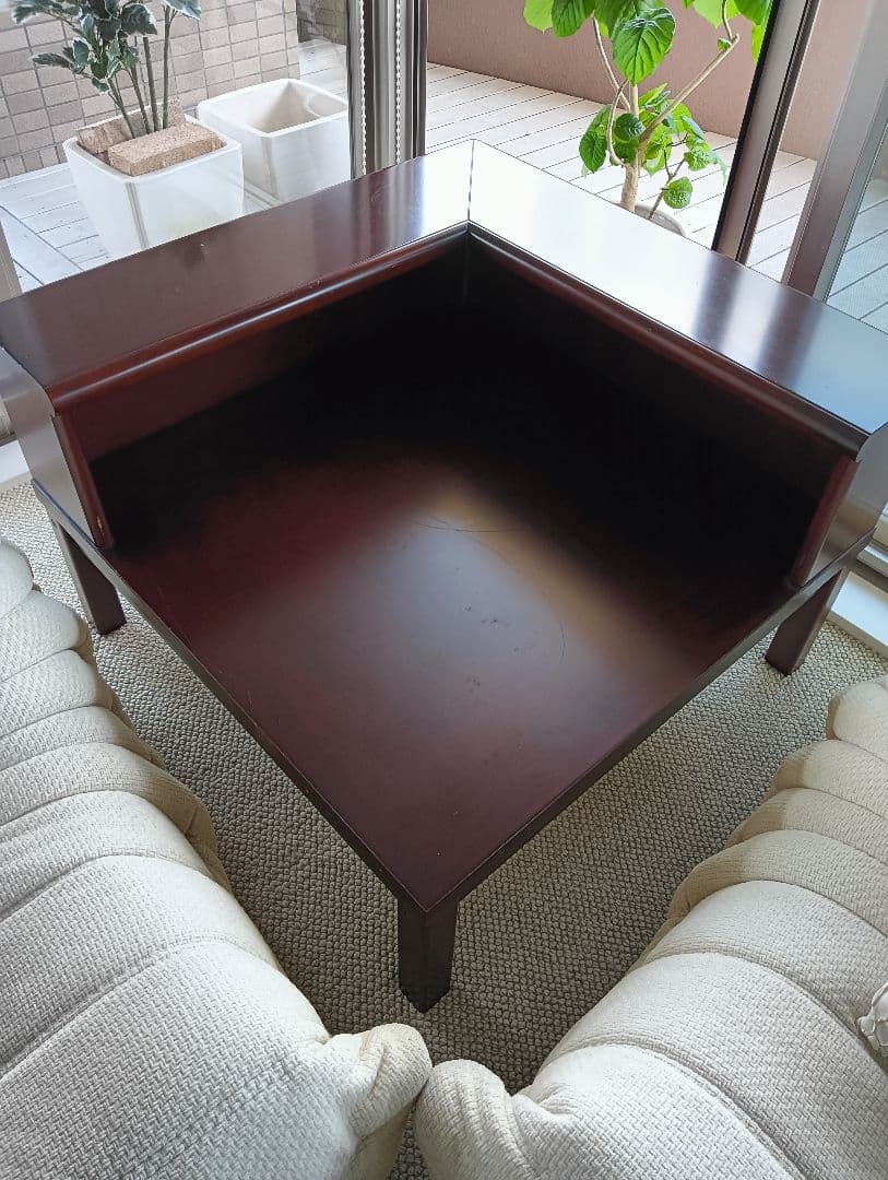 引取はお値引 ソファ用コーナーテーブル　正統派　高級家具モリシゲ　サイドテーブル