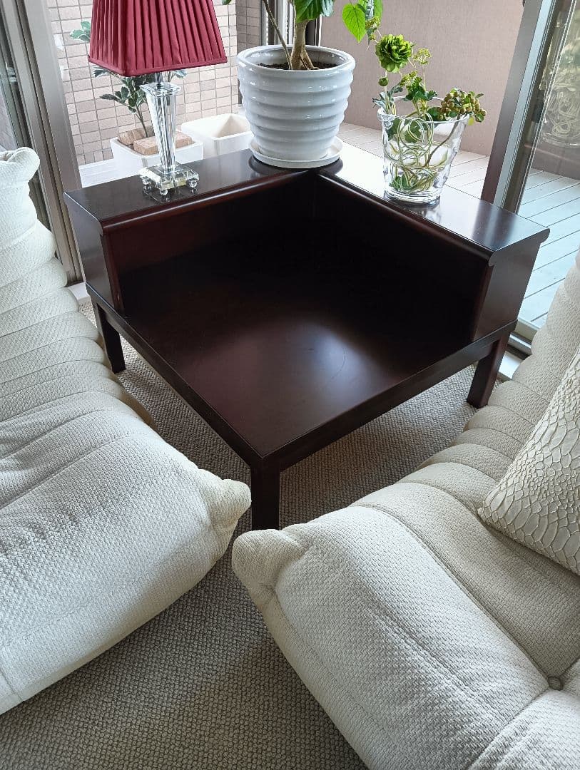 引取はお値引 ソファ用コーナーテーブル　正統派　高級家具モリシゲ　サイドテーブル