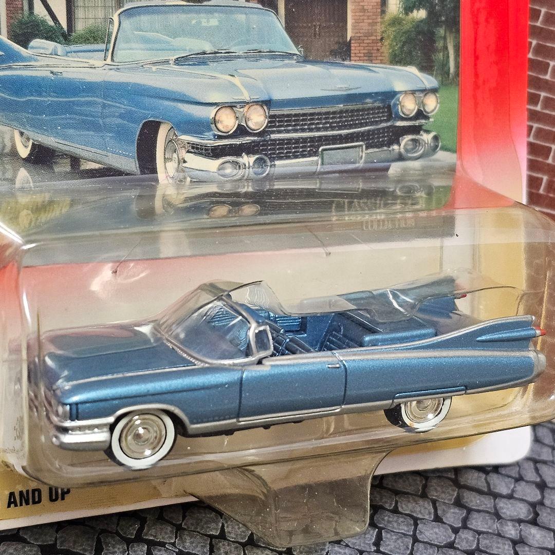 ジョニーライトニング　1959　キャデラック　1/64　ブルーメタリック