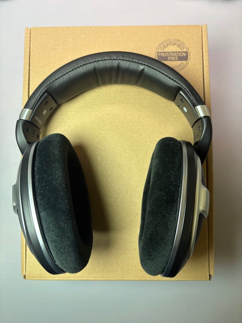 ヘッドホン SENNHEISER HD 599SE