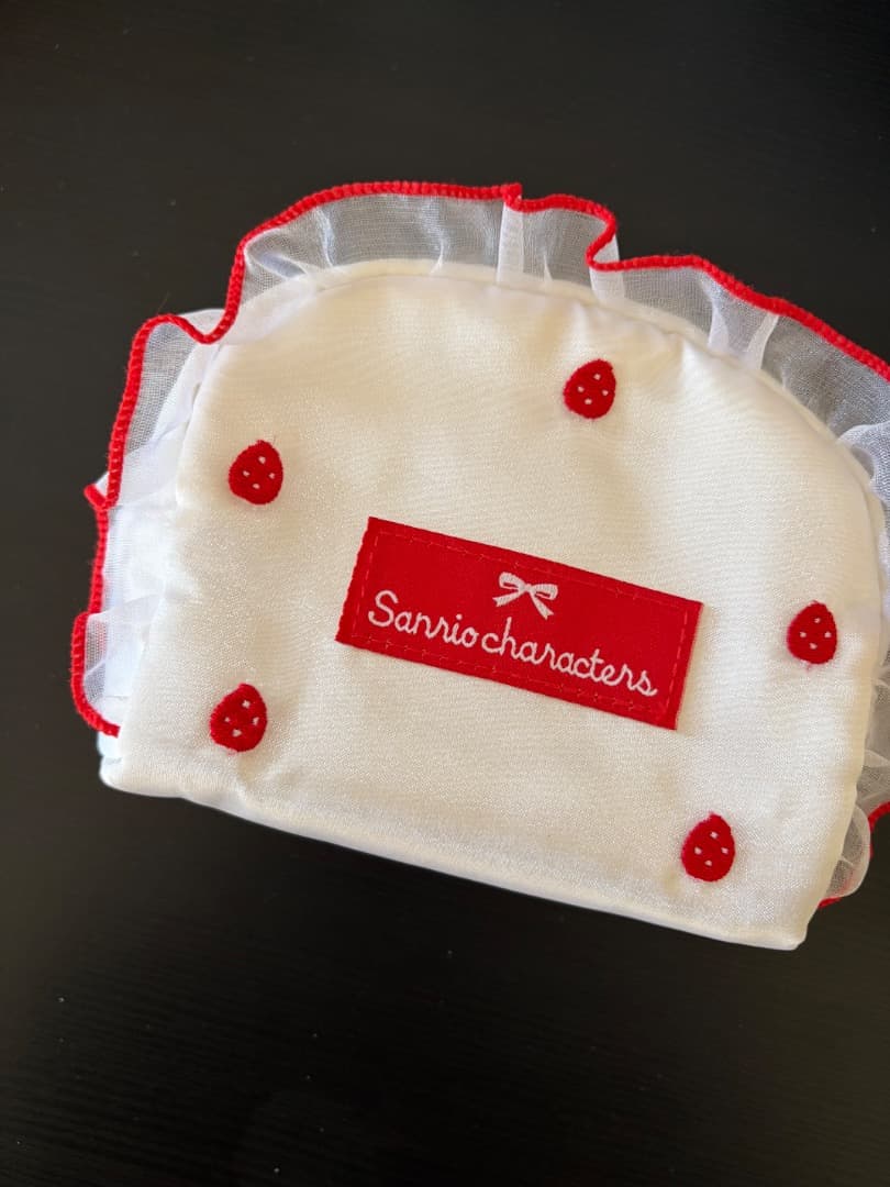 キティ　ショートケーキシリーズ　ポーチ　2025