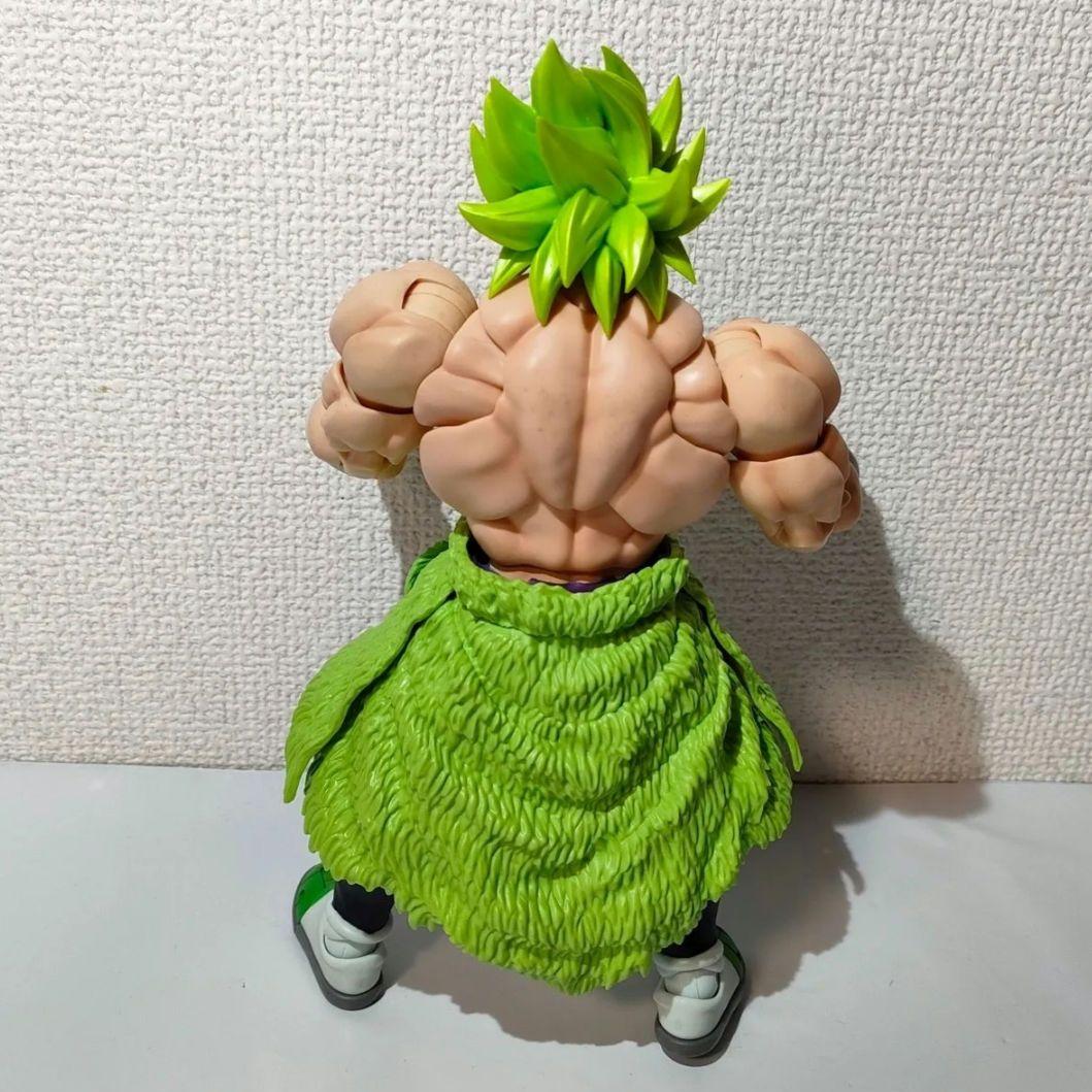 ☆　figuarts　ドラゴンボールフィギュア　ブロリー　超　☆