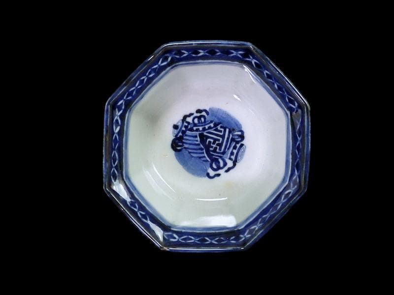 古伊万里　染付　毘沙門亀甲紋に花図　八角向付 ５客　A234AS-DBb