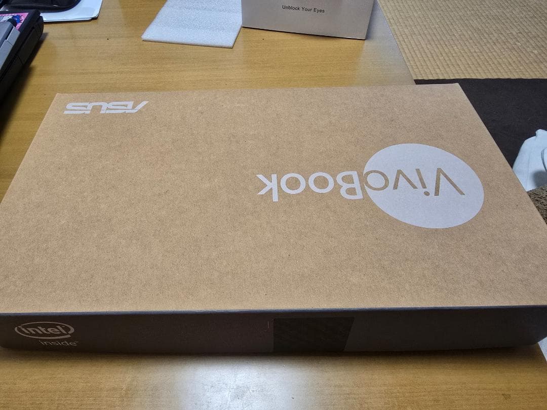 ASUS Vivio Book ノートパソコン