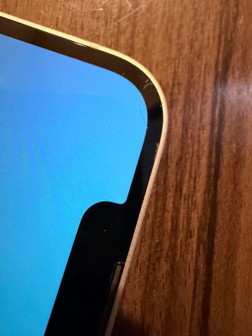 Apple iPhone 13 ホワイト