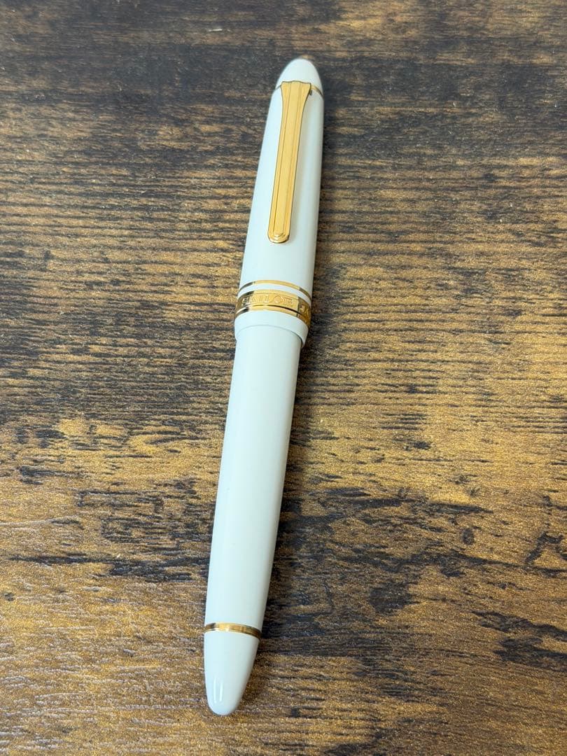 新品未使用　長刀　アイボリー　ふでDEまんねん　NAG セーラー　万年筆