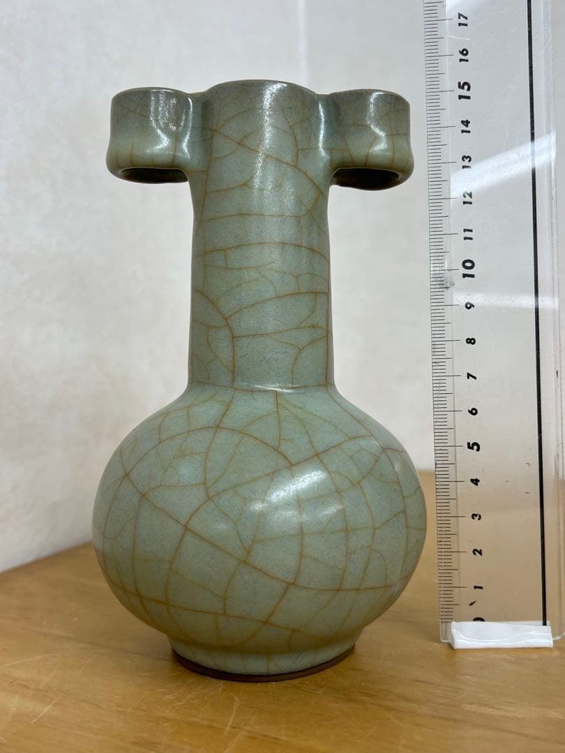 中国宗朝　南宋官窯瓶　唐物古美術　骨董珍品アンティーク　コレクション江戸青磁