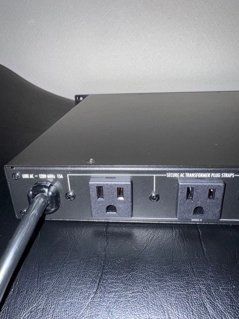 FURMAN ( ファーマン ) P-1800 PFRJ　パワーコンディショナー