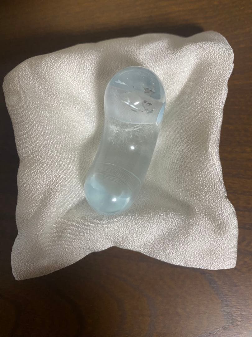 【特注品】国産トパーズ　勾玉