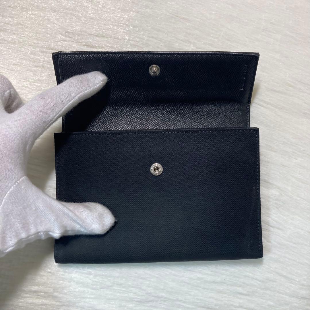早い者勝ち　PRADA プラダ　三つ折り　ナイロン　レザー　箱付き　財布　黒　箱