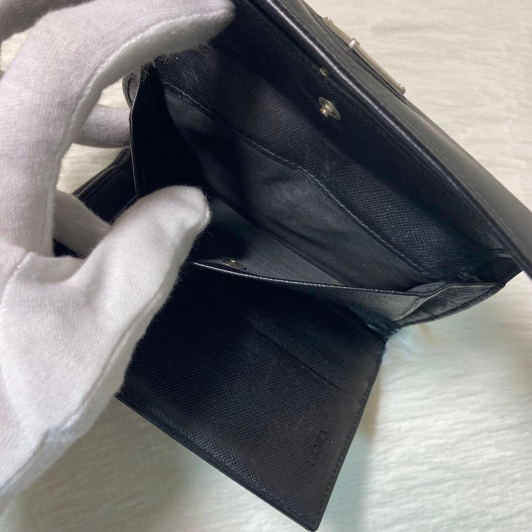 早い者勝ち　PRADA プラダ　三つ折り　ナイロン　レザー　箱付き　財布　黒　箱
