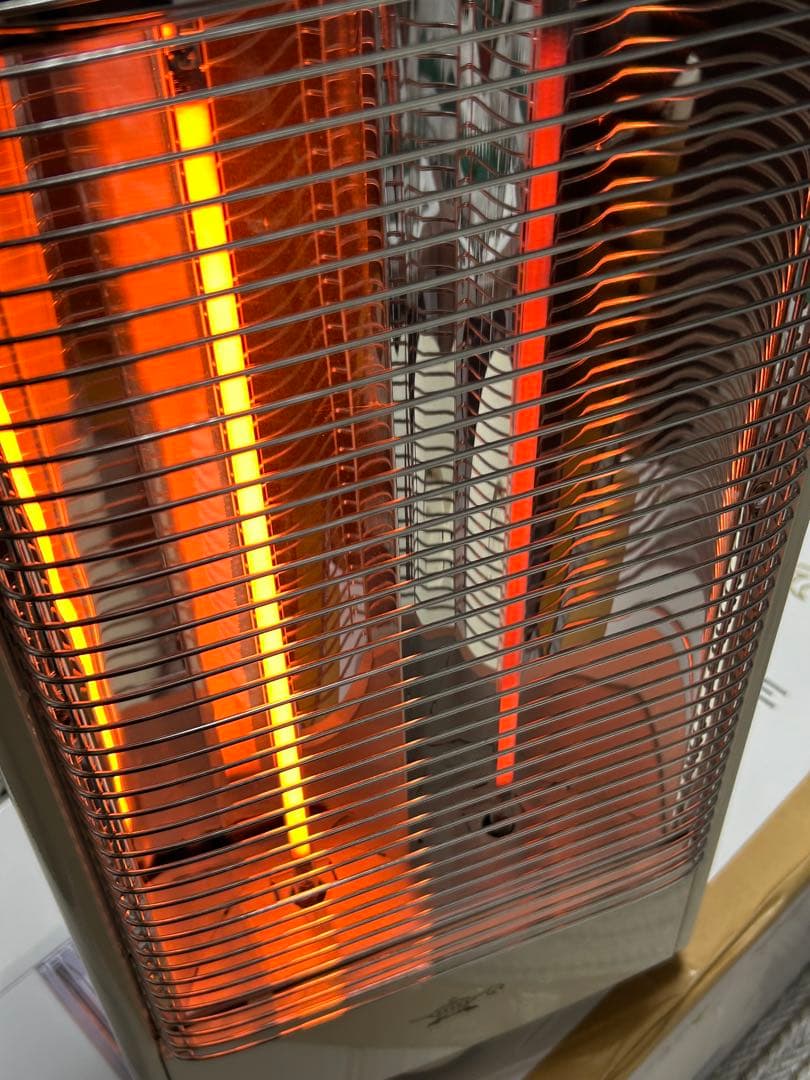 【未使用アウトレット品】アラジン 遠赤グラファイトヒーター AEH-G100A