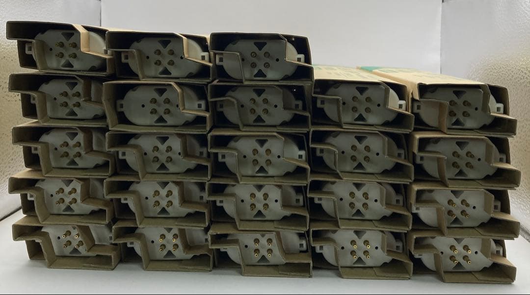 未使用 三菱 高周波点灯 コンパクト形蛍光ランプ 23本セット FHP23EN