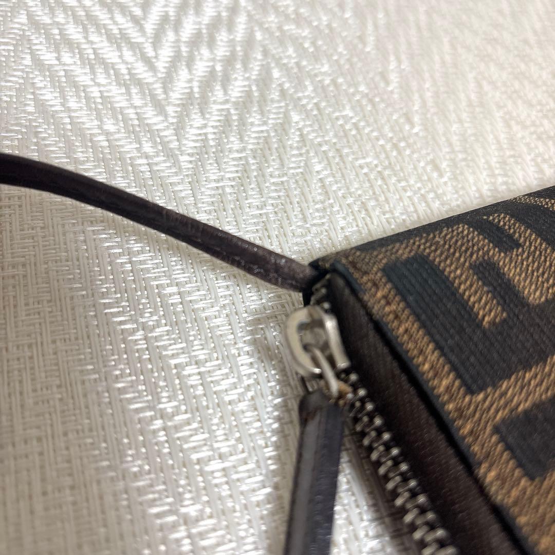 ❤️フェンディ FENDI ショルダーウォレット 肩掛け財布
