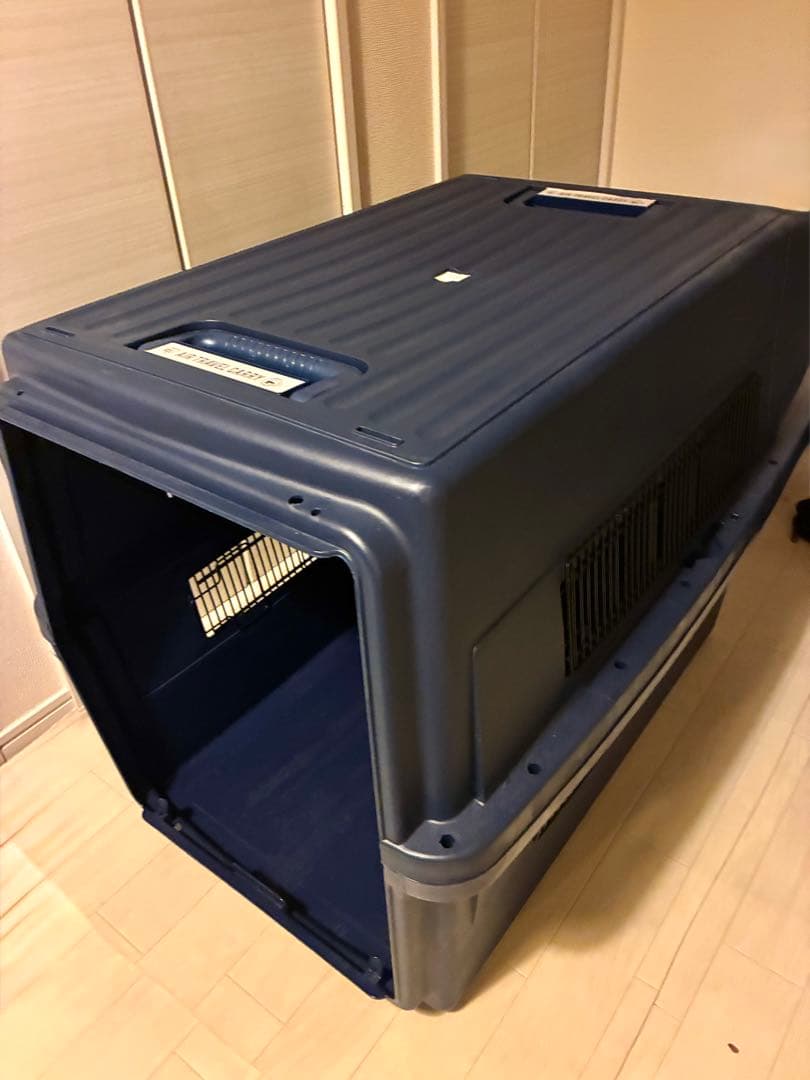 大型犬用ダークブルーケージ