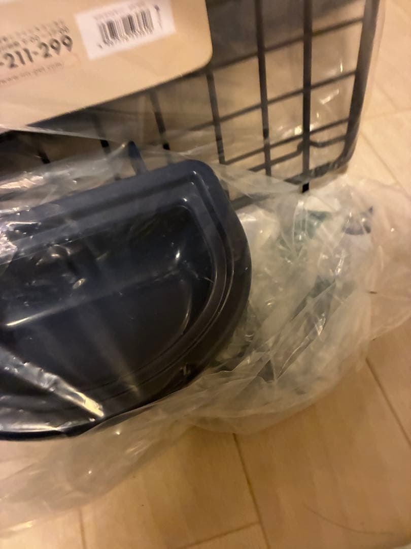 大型犬用ダークブルーケージ