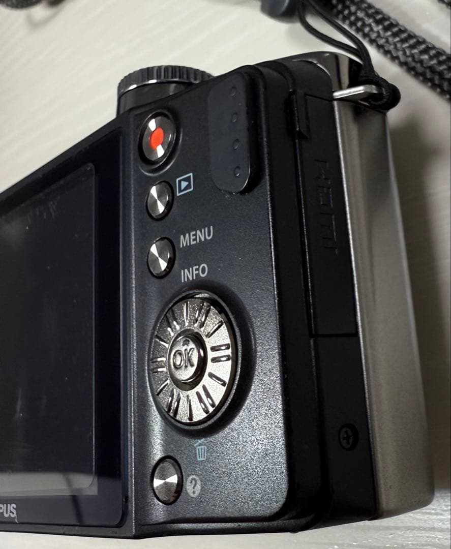 OLYMPUS オリンパス SZ SZ-30MR SILVER ジャンク