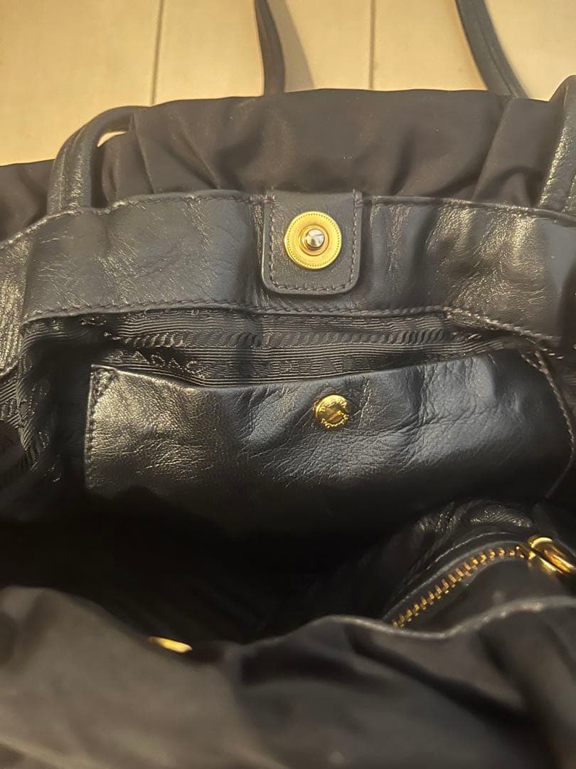 PRADA ブラック トートバッグ