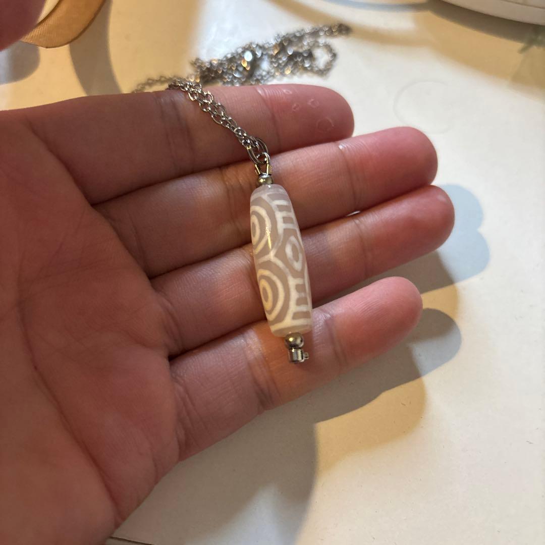 一つは持ちたい天珠！白龍眼天珠さま！綺麗！