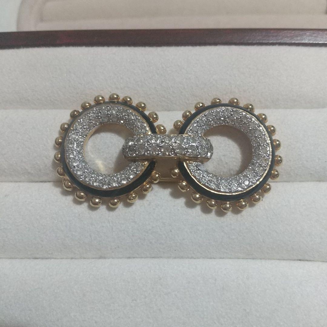 ヴァレンティノブローチ　アンティーク　ヴィンテージ　ピンバッジ　レトロ　古着