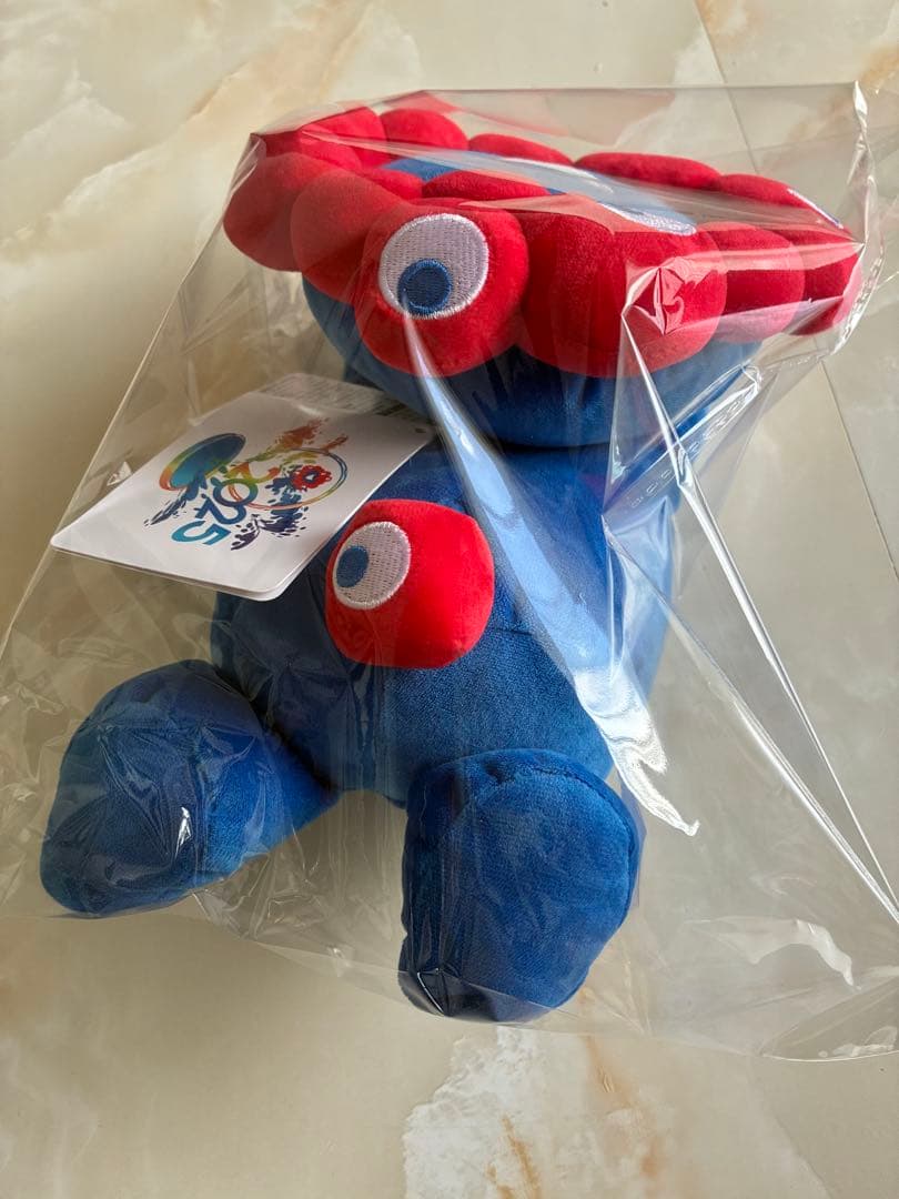 ミャクミャク ぬいぐるみ 這い型 Mサイズ