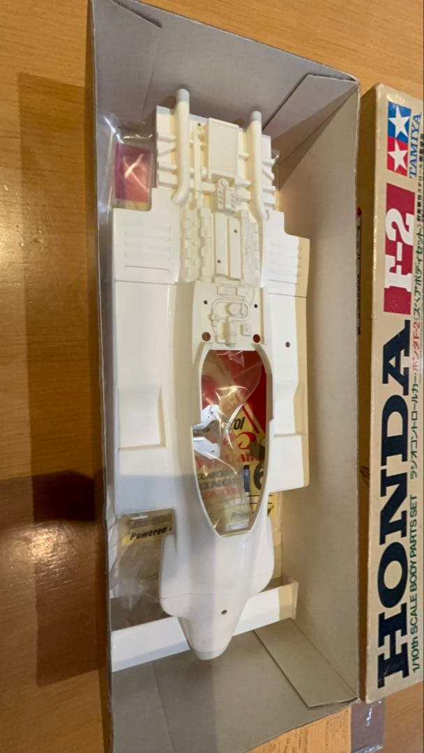 ラジコン　タミヤ・HONDA F2スペアボディセット（当時物）
