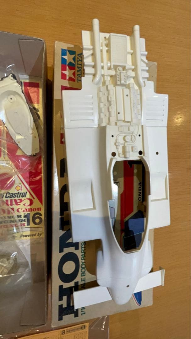 ラジコン　タミヤ・HONDA F2スペアボディセット（当時物）